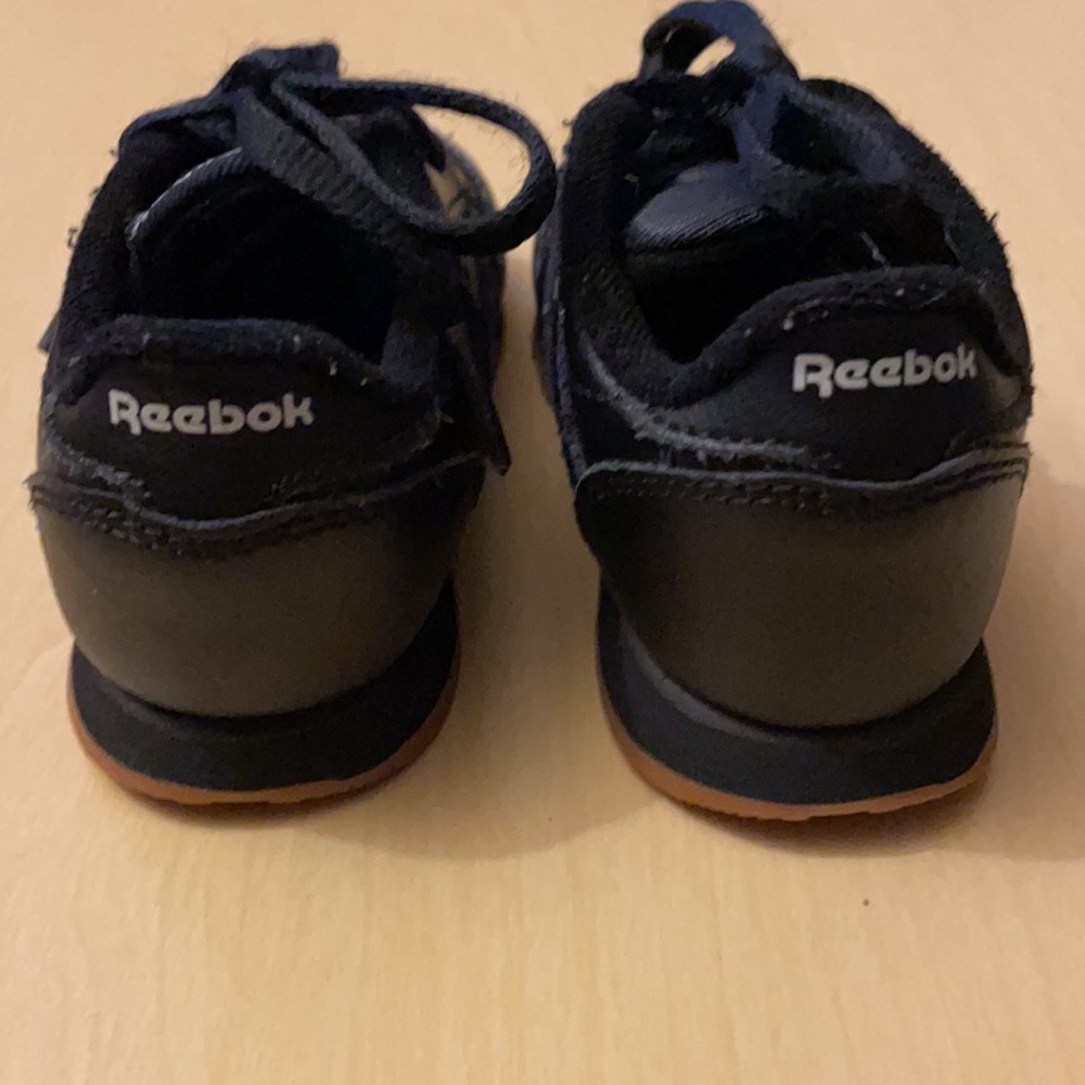 Toddler Reebok classic 7c - Picture 2 of 4